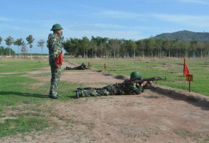 Bộ Tư lệnh Binh chủng Hóa học kiểm tra sử dụng khí tài phòng hóa trong chiến đấu 